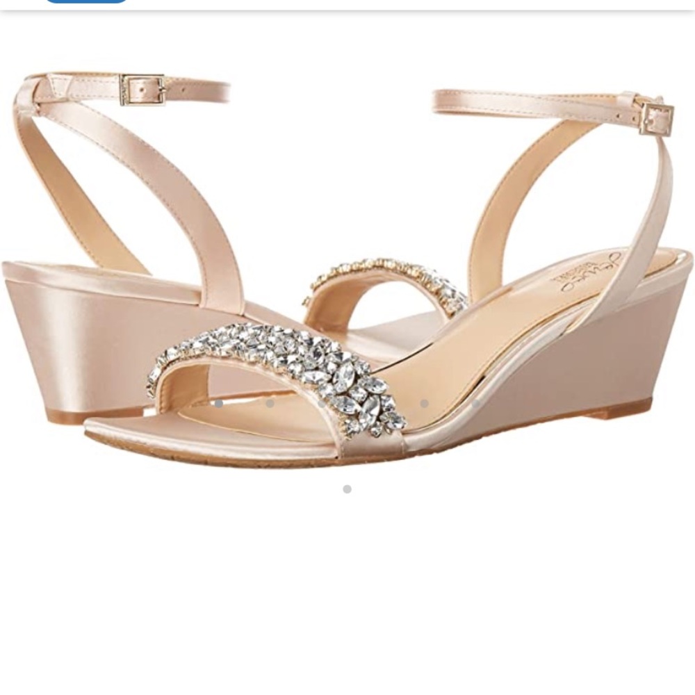 Jewel Badgley Mischka Bellevue Wedges